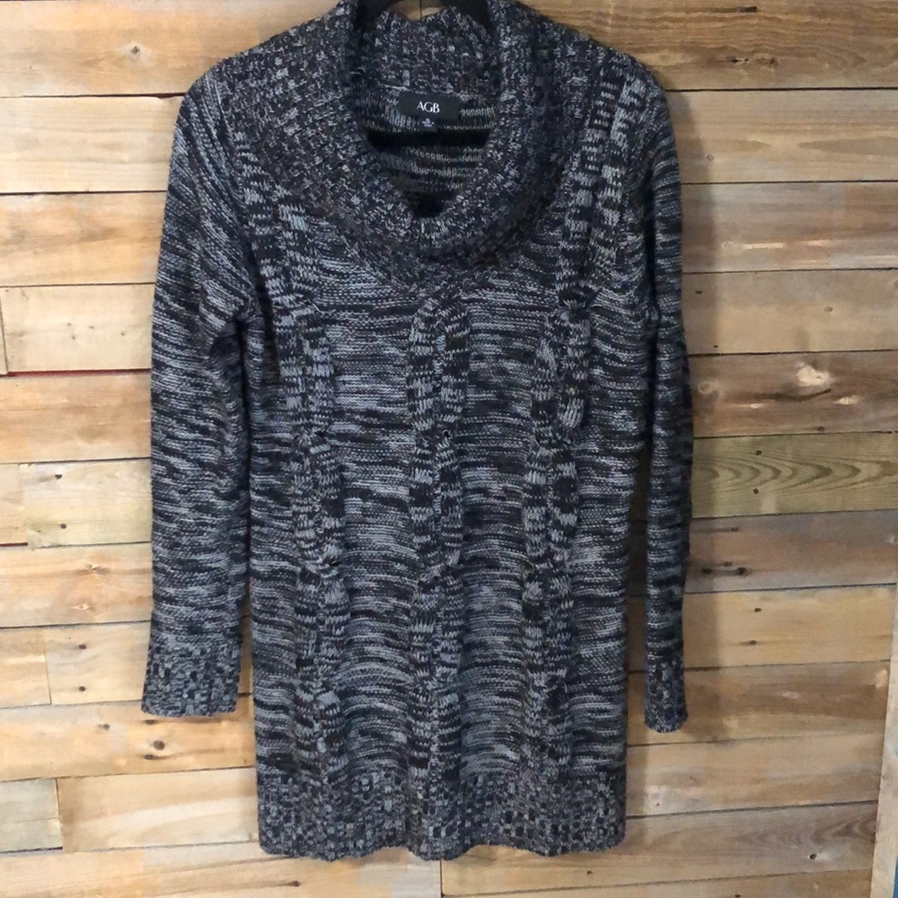 Maternity sweater